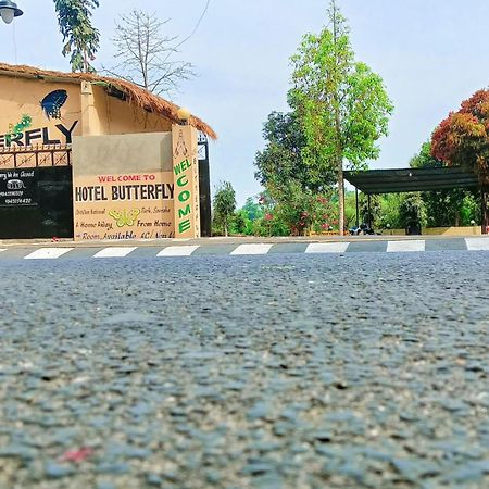 Hotel Butterfly - Peaceful Garden For Nature Lovers Sauraha Εξωτερικό φωτογραφία