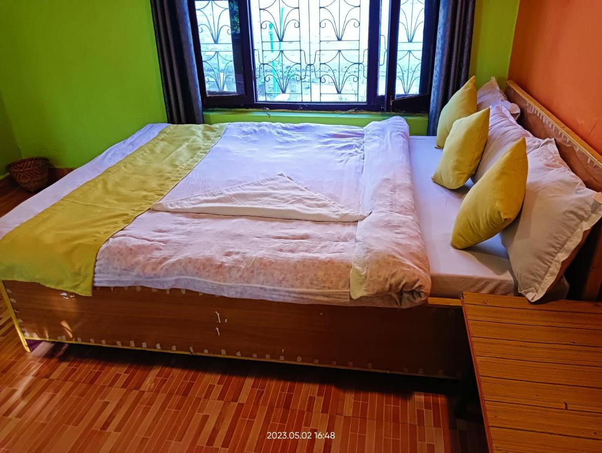 Hotel Butterfly - Peaceful Garden For Nature Lovers Sauraha Εξωτερικό φωτογραφία