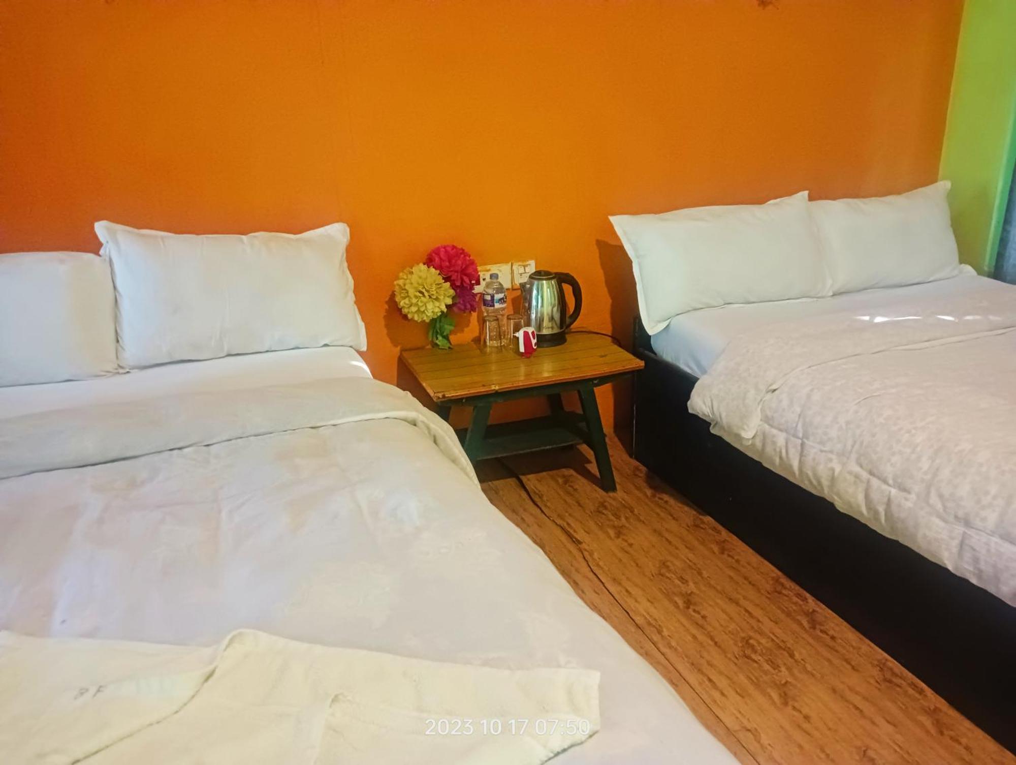 Hotel Butterfly - Peaceful Garden For Nature Lovers Sauraha Εξωτερικό φωτογραφία