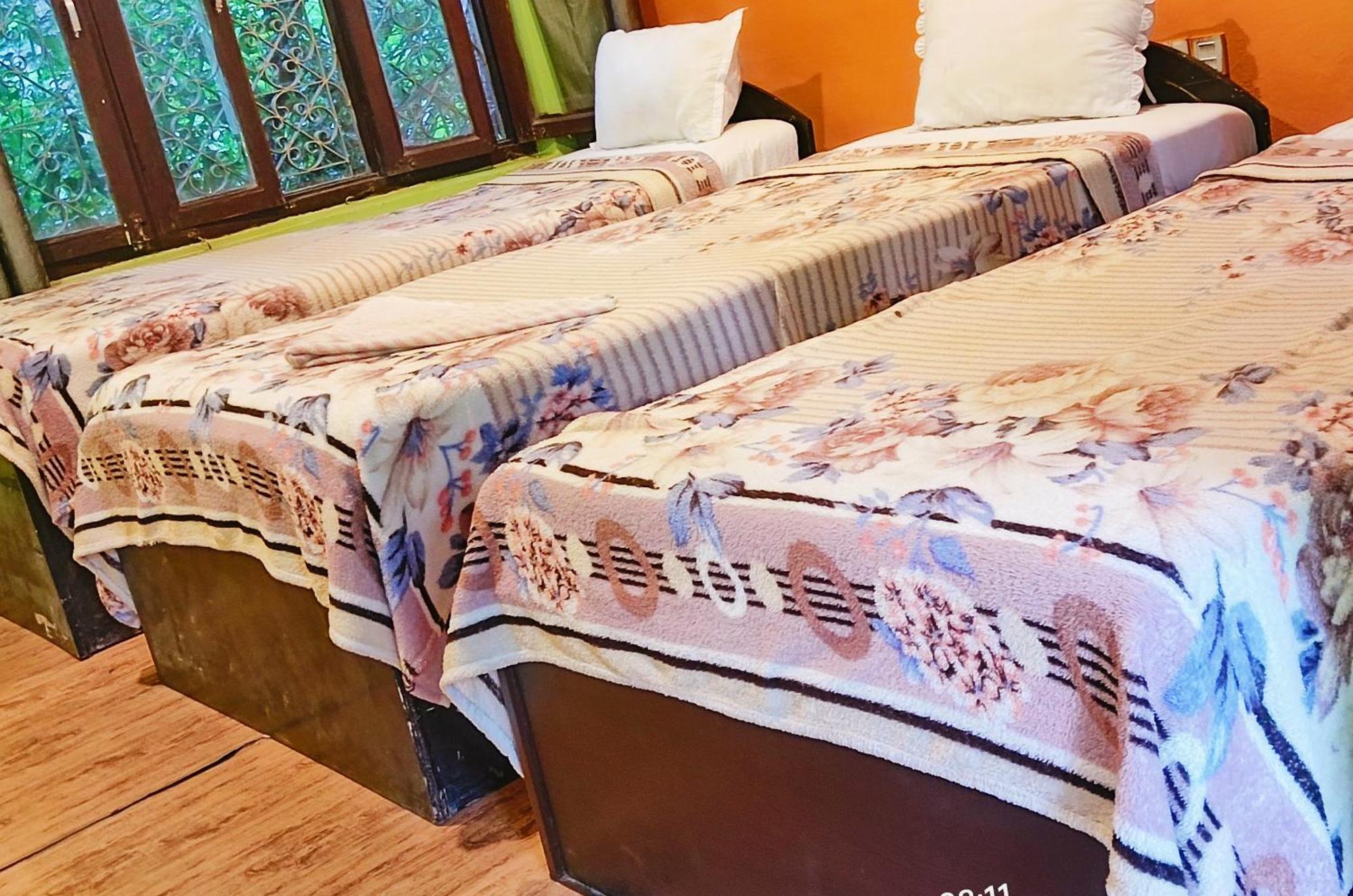 Hotel Butterfly - Peaceful Garden For Nature Lovers Sauraha Εξωτερικό φωτογραφία